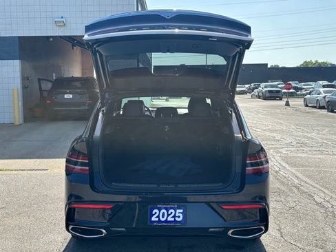 Used 2025 Genesis GV80 3.5T AWD/4WD image 32