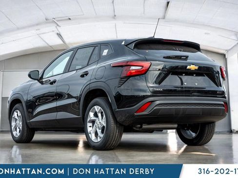 New 2026 Chevrolet Trax LS w/ LS Convenience Package image 30