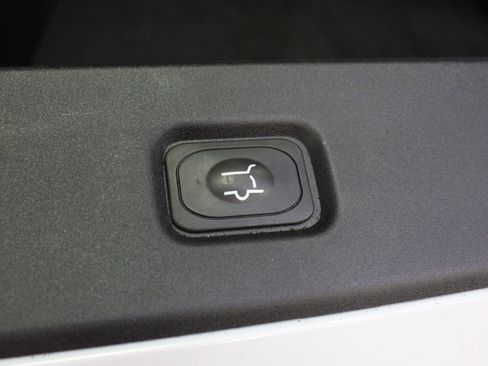 Used 2025 Lincoln Navigator L Reserve AWD/4WD image 14