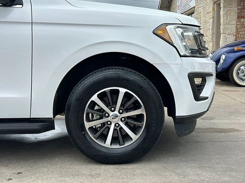 Used 2019 Ford Expedition Max XL RWD image 3