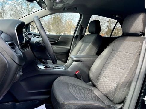 Used 2019 Chevrolet Equinox LT image 12