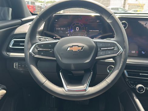 New 2026 Chevrolet Traverse LT w/ LPO, Floor Liner Package AWD/4WD image 2