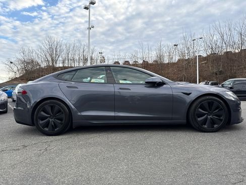 Used 2022 Tesla Model S Standard Range image 11