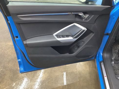 Used 2023 Audi Q3 2.0T Premium image 12