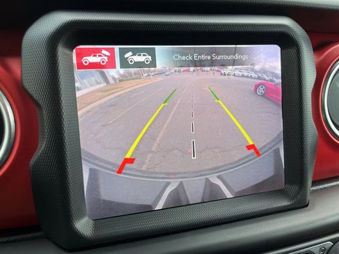 Used 2021 Jeep Wrangler Rubicon image 3