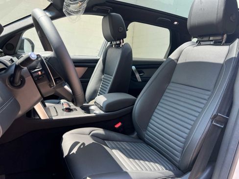Certified 2025 Land Rover Discovery Sport Dynamic SE image 13
