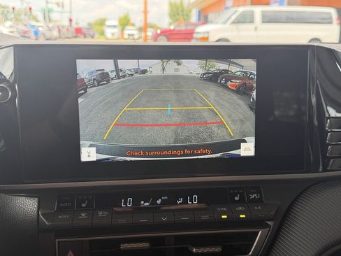 Used 2025 Toyota Camry SE w/ Multimedia Upgrade Package AWD/4WD image 17