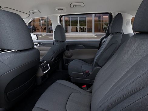 New 2026 Kia Carnival LX FWD image 18