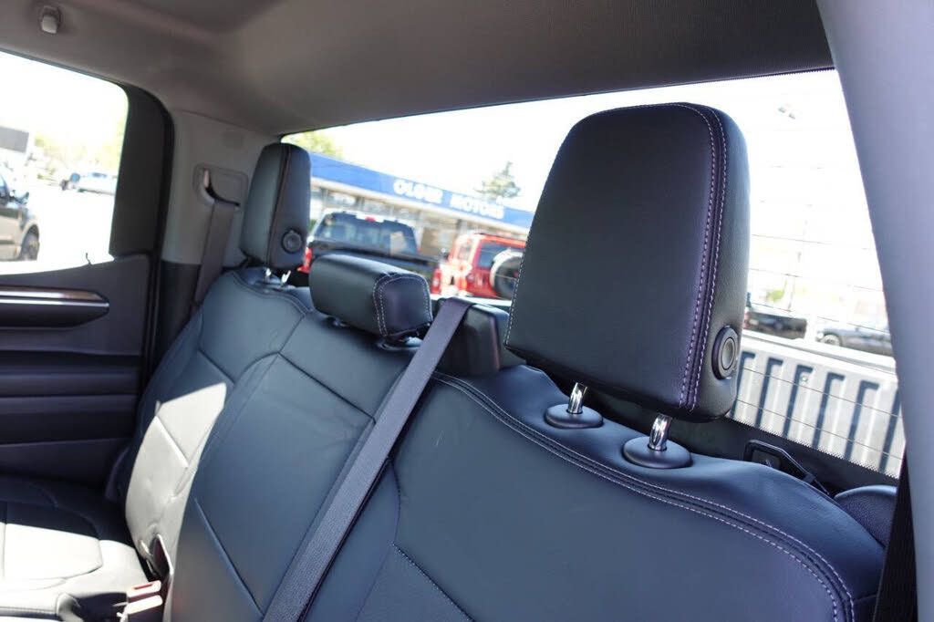 Used 2023 Chevrolet Silverado 1500 LT AWD/4WD image 25