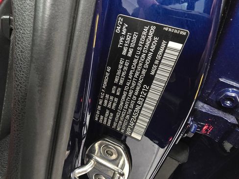 Used 2022 Porsche Macan GTS w/ Sport Chrono Package image 14