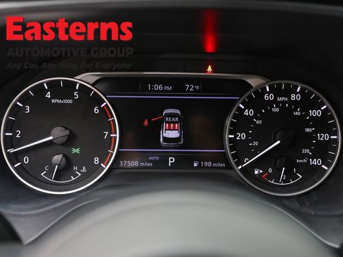 Used 2023 Nissan Rogue S AWD/4WD image 18