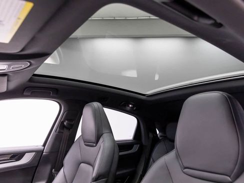 Used 2024 Porsche Cayenne S image 69