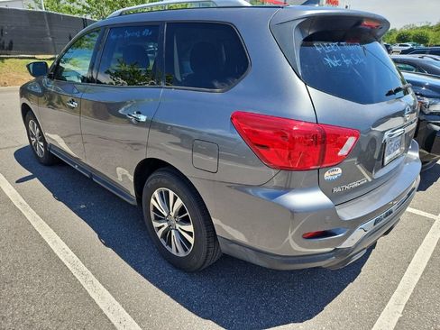 Used 2020 Nissan Pathfinder S AWD/4WD image 4