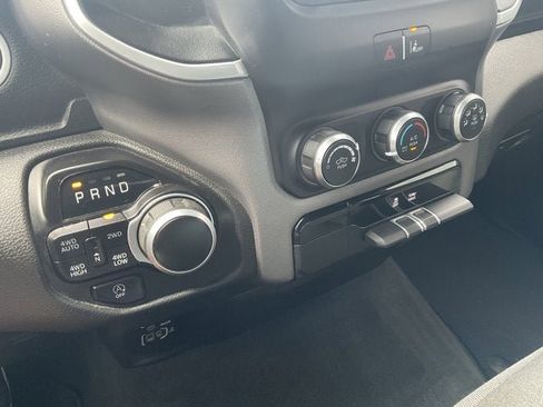 Used 2022 RAM 1500 Big Horn w/ Level 1 Safety Group AWD/4WD image 14