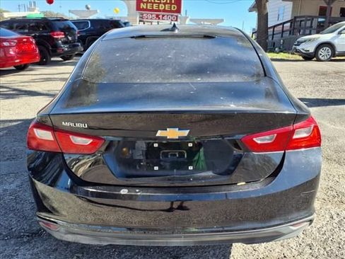 Used 2018 Chevrolet Malibu LS FWD image 4