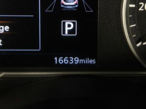 Certified 2020 Nissan Kicks SR image 24