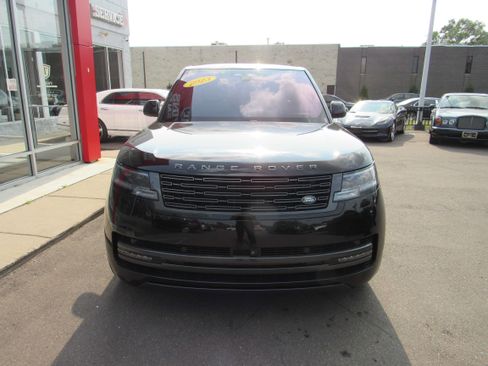 Used 2023 Land Rover Range Rover SE AWD/4WD image 3