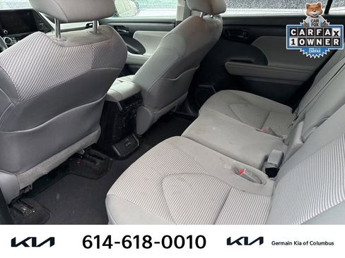 Used 2023 Toyota Highlander LE image 10