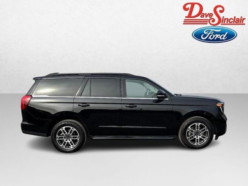 Used 2025 Ford Expedition Active image 5