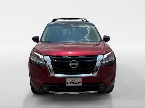 Used 2022 Nissan Pathfinder SL image 8