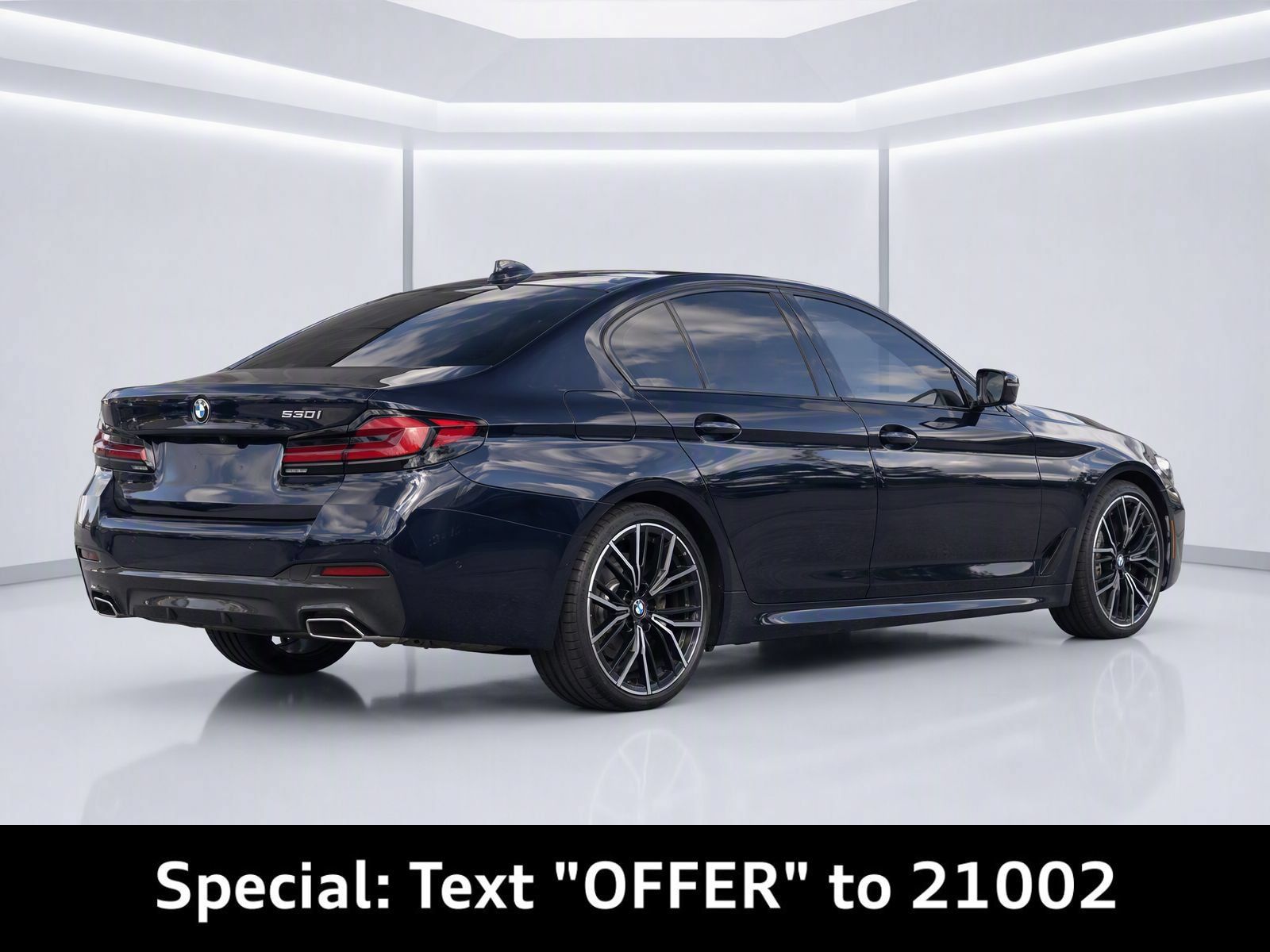 Used 2023 BMW 530i w/ M Sport Package RWD image 4