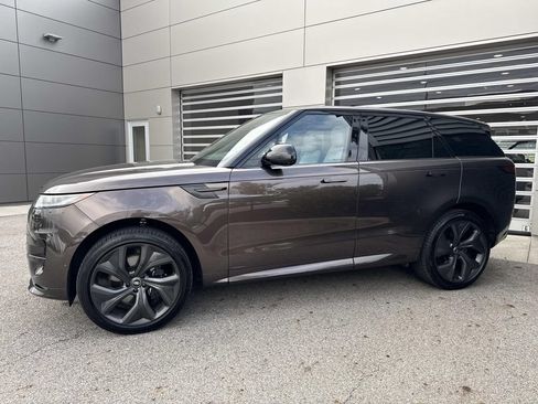 Certified 2025 Land Rover Range Rover Sport Autobiography AWD/4WD image 3