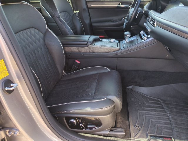 Used 2021 Genesis G90 3.3T Premium AWD/4WD image 18