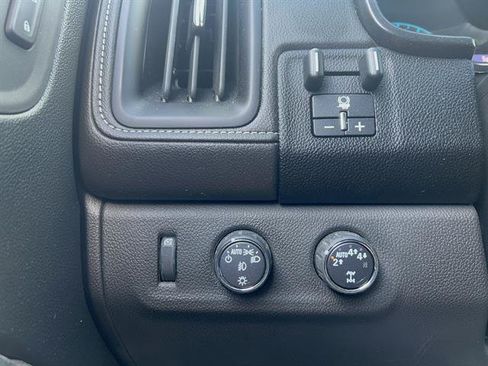 Used 2022 GMC Canyon Denali AWD/4WD image 24