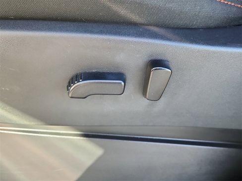 Used 2023 Nissan Frontier PRO-4X w/ Pro Convenience Package image 8