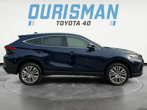 Used 2024 Toyota Venza Limited AWD/4WD image 8