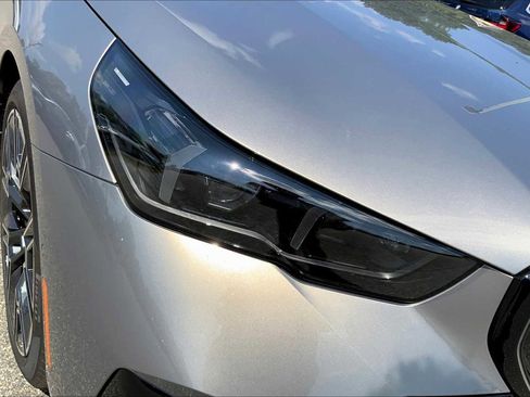New 2026 BMW 550e xDrive w/ Executive Package image 13