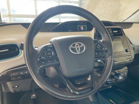 Used 2019 Toyota Prius XLE w/ Advanced Technology Package image 14