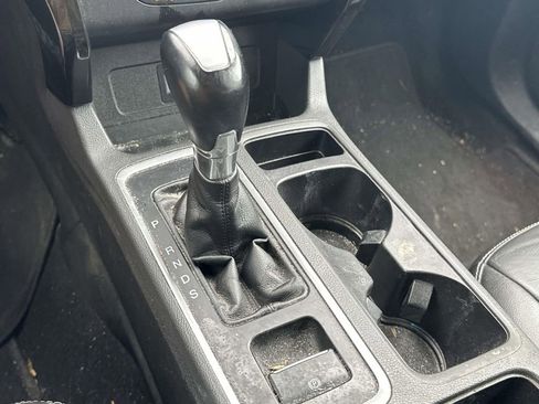 Used 2017 Ford Escape Titanium image 26