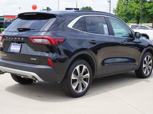 Used 2024 Ford Escape Platinum AWD/4WD image 3