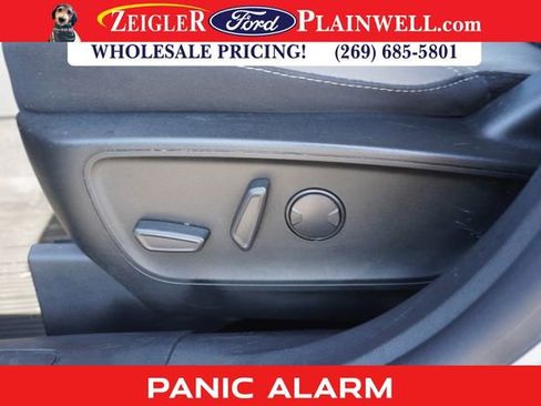 Used 2022 Ford Escape SE w/ Cold Weather Package image 17