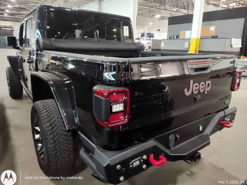 Used 2020 Jeep Gladiator Rubicon w/ Advanced Safety Group AWD/4WD image 2