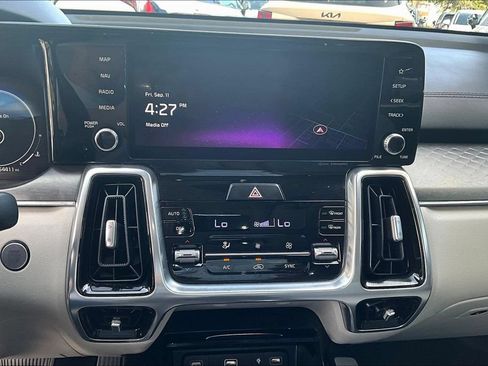Certified 2023 Kia Sorento SX AWD/4WD image 15