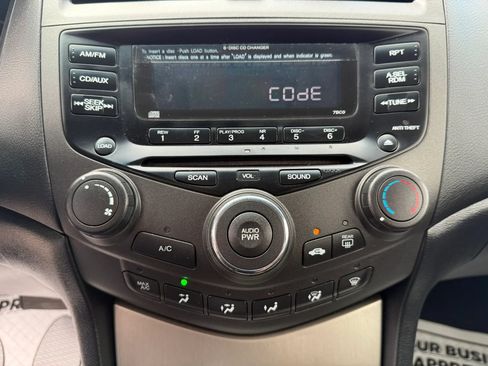 Used 2004 Honda Accord EX image 18