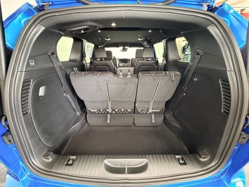 New 2027 Chrysler Pacifica Select AWD/4WD image 8