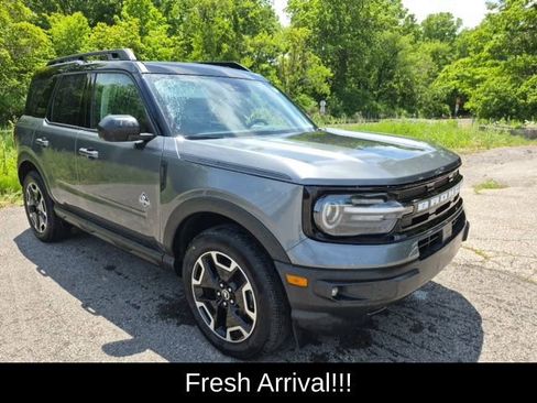 Used 2024 Ford Bronco Sport Outer Banks w/ Tech Package AWD/4WD image 8