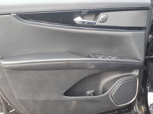 Used 2022 Lincoln Nautilus Reserve image 8