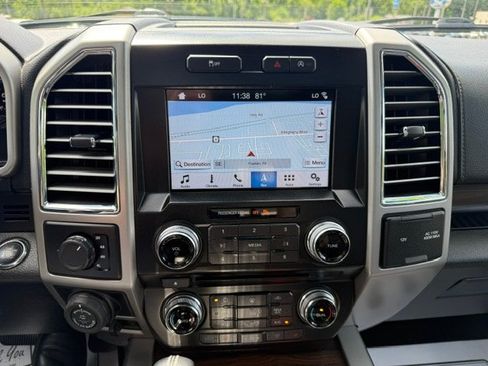 Used 2016 Ford F150 Lariat w/ Equipment Group 502A Luxury AWD/4WD image 13