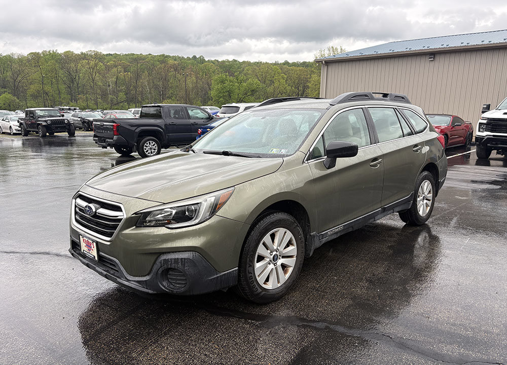 Used 2018 Subaru Outback 2.5i AWD/4WD image 1