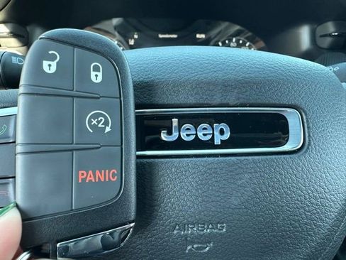 New 2026 Jeep Compass Latitude image 44