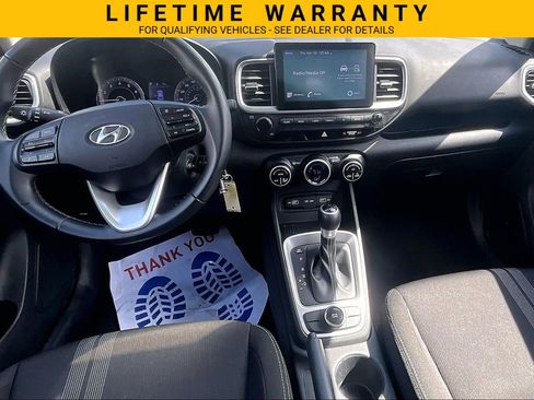 Used 2022 Hyundai Venue SEL w/ Cargo Package FWD image 16