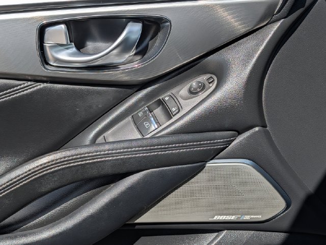 Used 2019 INFINITI Q60 3.0t Luxe w/ Cargo Package AWD/4WD image 20