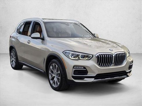 Used 2019 BMW X5 xDrive40i w/ Executive Package AWD/4WD image 3
