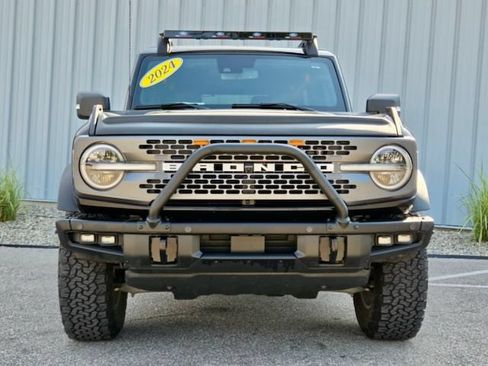 Used 2024 Ford Bronco Badlands AWD/4WD image 3