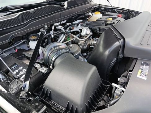 New 2026 RAM 3500 Laramie AWD/4WD image 64