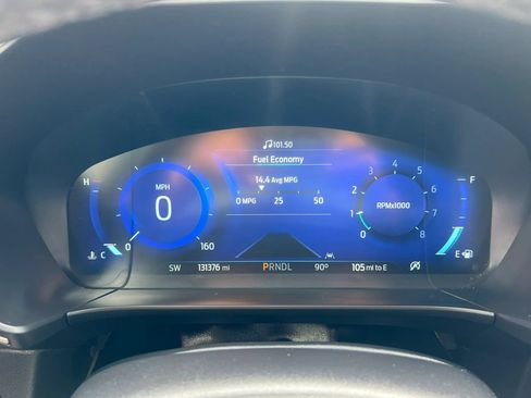 Used 2022 Ford Escape SEL w/ Technology Package FWD image 17